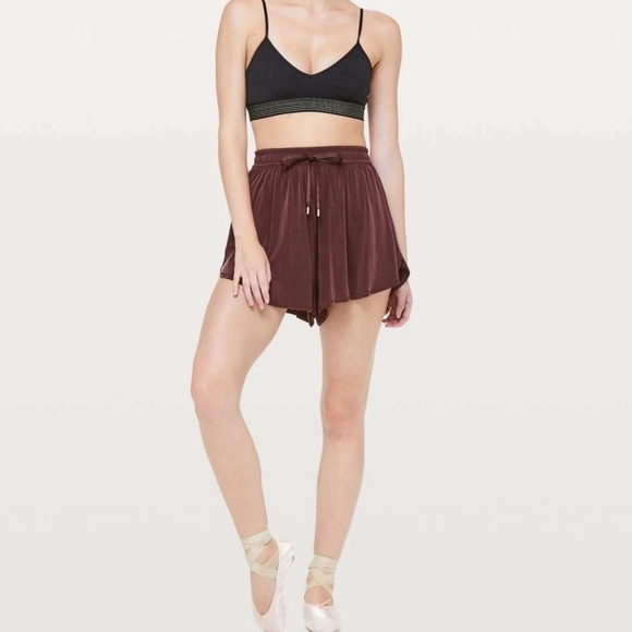 Lululemon Principal Dancer Short 3" Midnight Maroon Size 4 - Picture 1 of 6